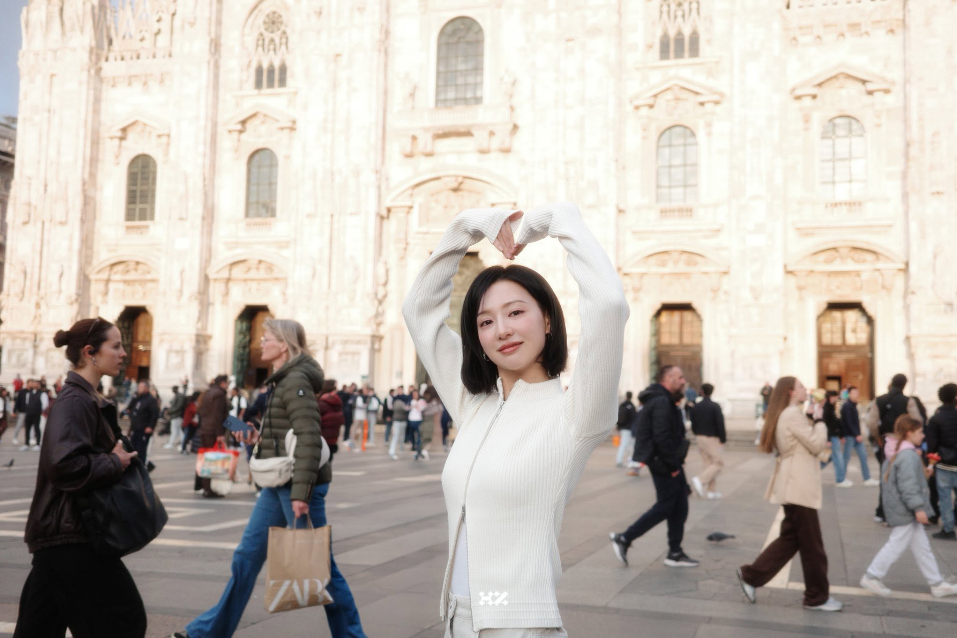 C&ograve;n ai ch&ecirc; Kim Ji Won xấu nữa kh&ocirc;ng?- Ảnh 3.