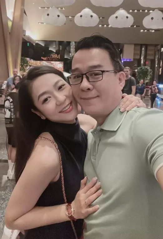 Chuyện t&igrave;nh ch&oacute;ng v&aacute;nh của mỹ nh&acirc;n Việt với doanh nh&acirc;n hơn 13 tuổi: Đ&aacute;m cưới r&igrave;nh rang, rạn nứt sau v&agrave;i th&aacute;ng chung sống- Ảnh 5.