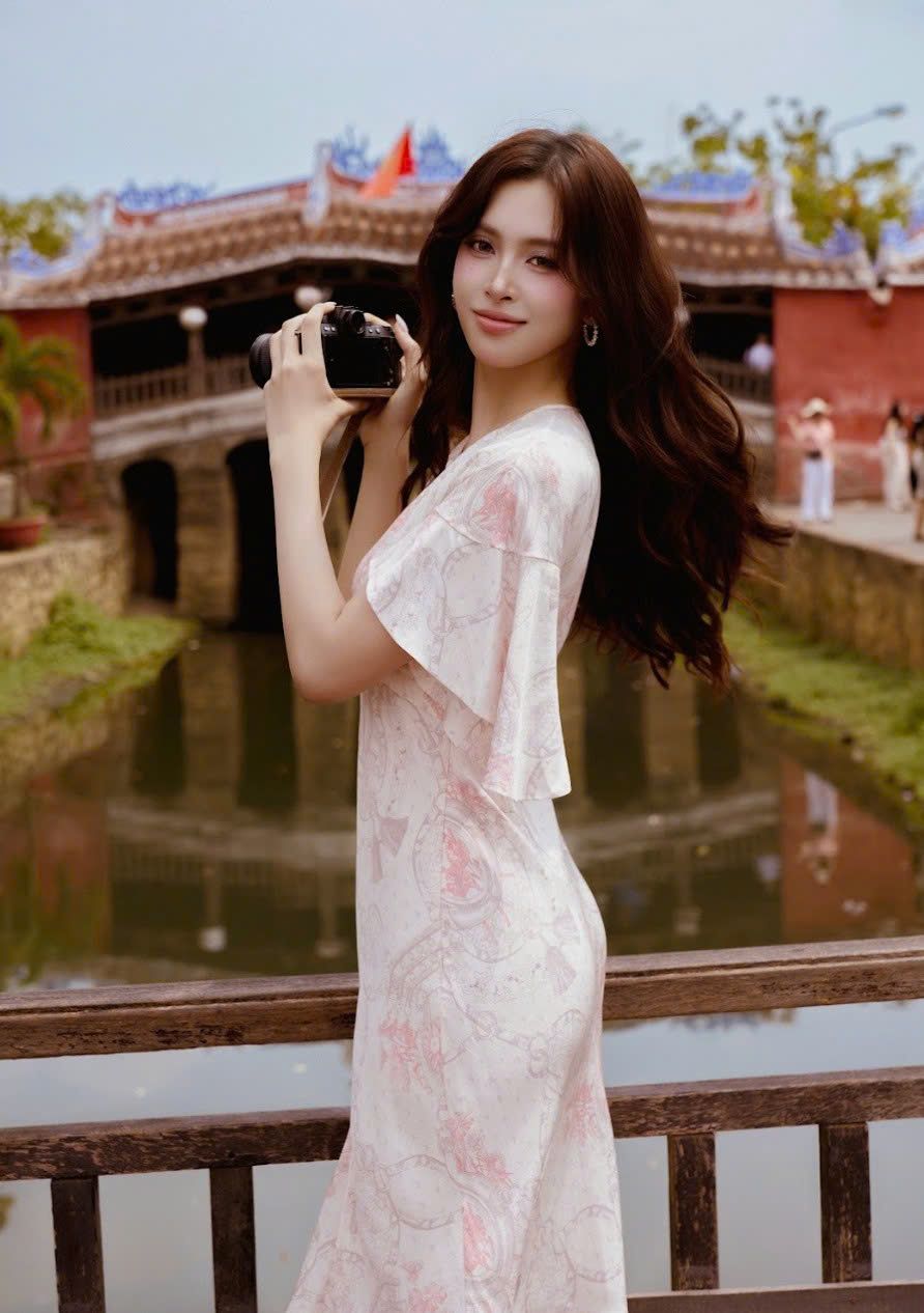 Mỹ nh&acirc;n sở hữu gương mặt đẹp nhất Việt Nam sau gần 1 thập kỷ đăng quang: Visual kh&ocirc;ng c&oacute; đối thủ, sự nghiệp sang trang mới- Ảnh 13.