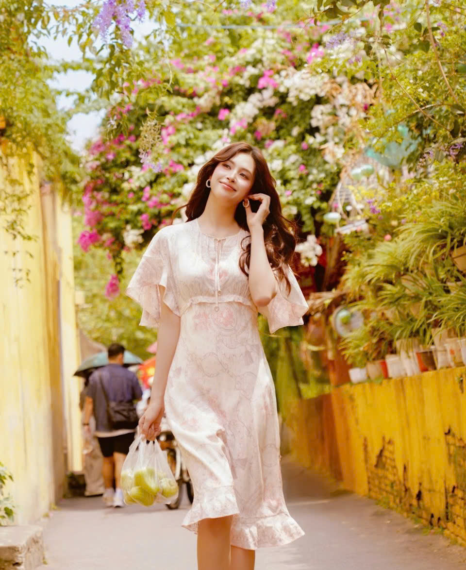Mỹ nh&acirc;n sở hữu gương mặt đẹp nhất Việt Nam sau gần 1 thập kỷ đăng quang: Visual kh&ocirc;ng c&oacute; đối thủ, sự nghiệp sang trang mới- Ảnh 12.