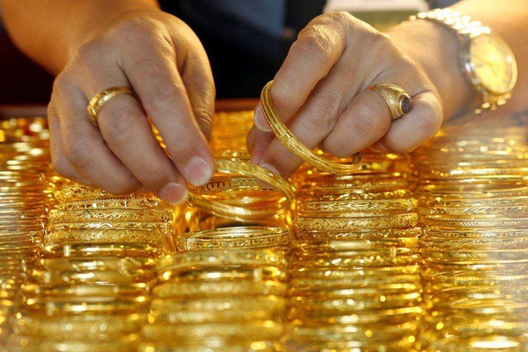 Sai lầm khi gi&aacute; v&agrave;ng giảm mạnh- Ảnh 2.