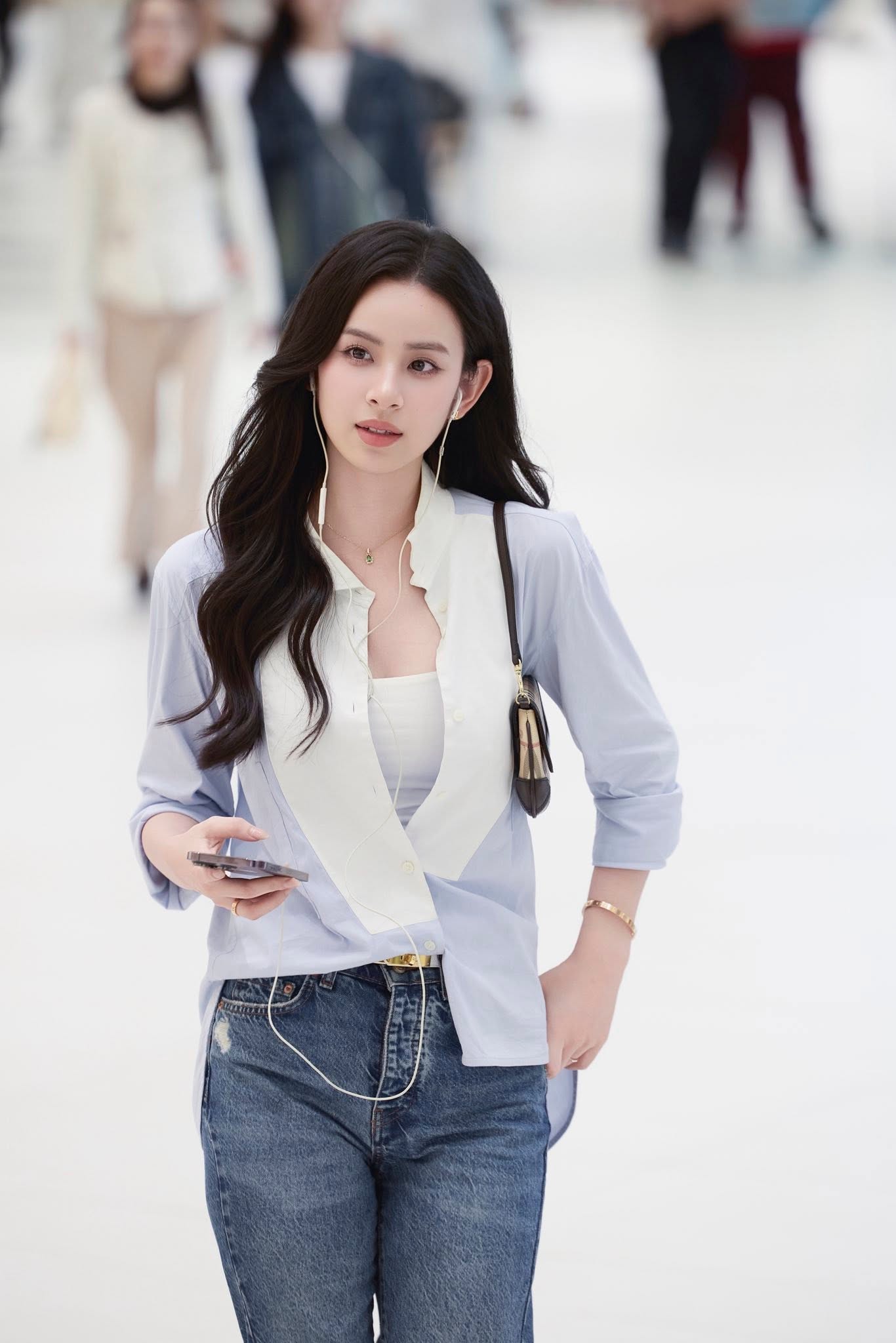 Mỹ nh&acirc;n c&oacute; nụ cười 10 triệu view xuất hiện ở The Face Vietnam, d&agrave;n mentor vừa nh&igrave;n n&oacute;i liền 1 c&acirc;u!- Ảnh 4.