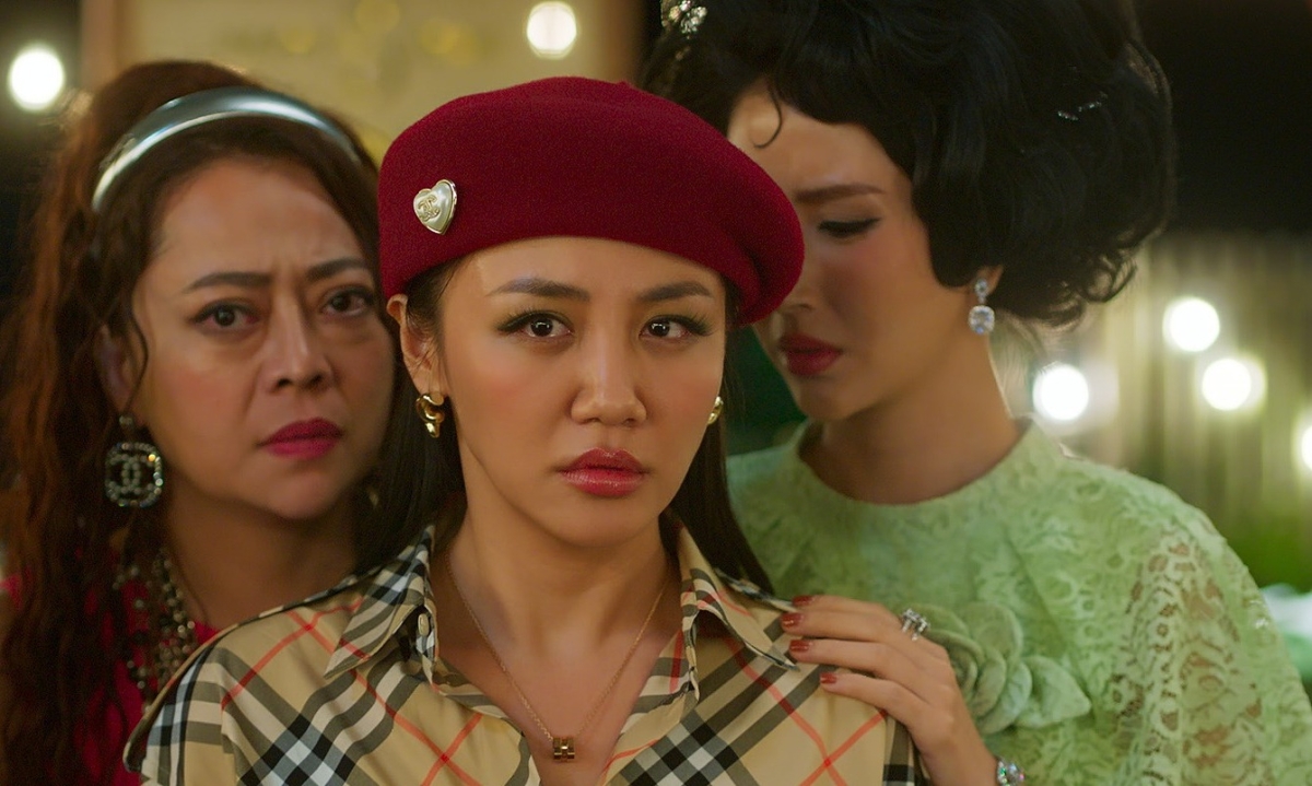 Phim của Trấn Th&agrave;nh vượt mặt loạt bom tấn Hollywood chiếm top 1 Netflix, lập kỷ lục chưa nghệ sĩ Việt n&agrave;o l&agrave;m được- Ảnh 6.
