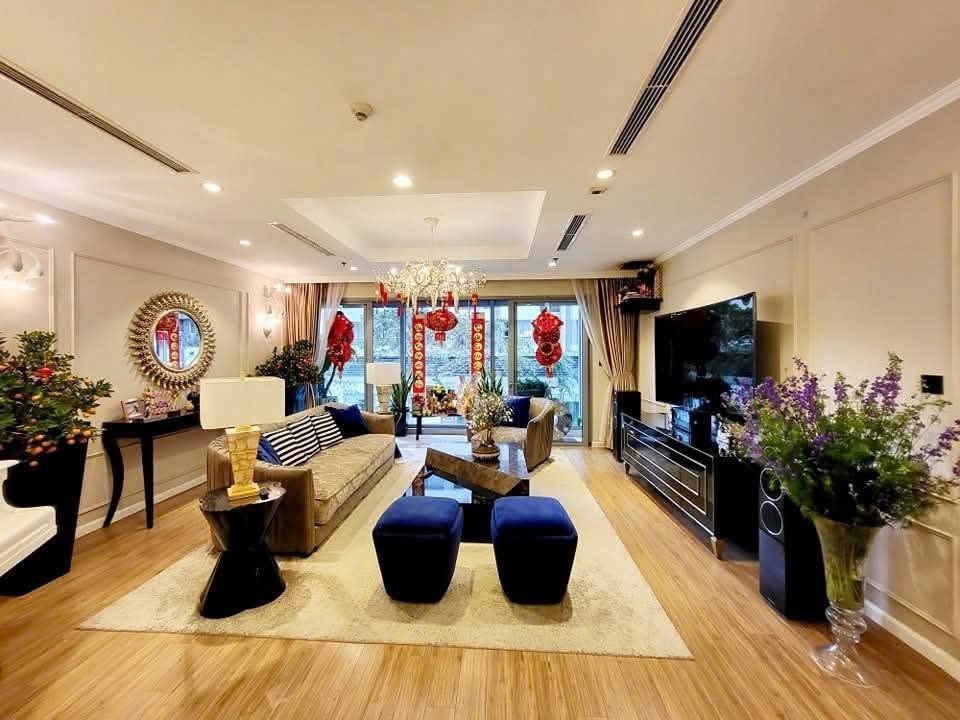 Nam thần phim giờ v&agrave;ng VTV lấy vợ giỏi, c&oacute; nh&agrave; đẹp như kh&aacute;ch sạn từ H&agrave; Nội đến Hưng Y&ecirc;n, Ph&uacute; Thọ- Ảnh 6.