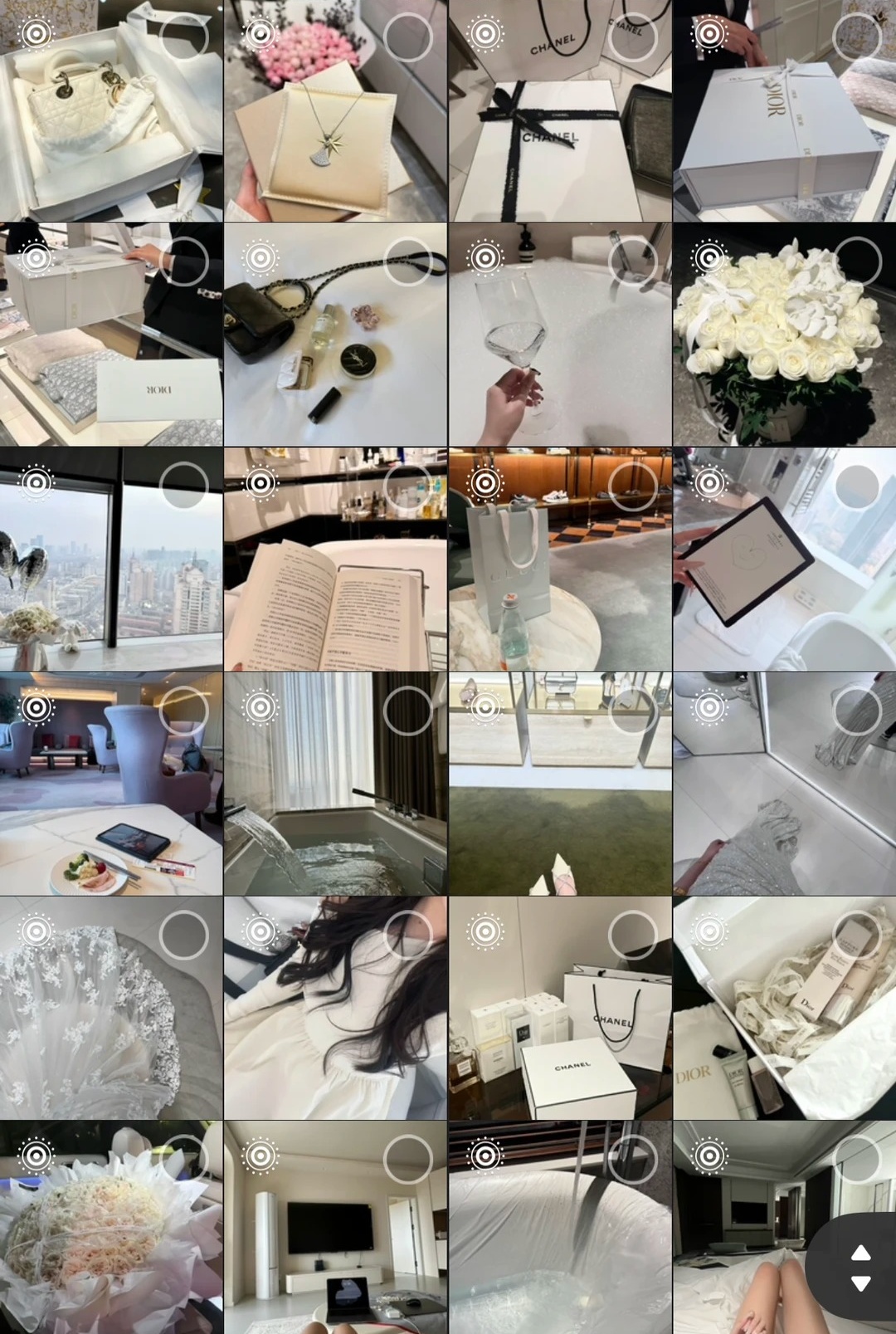Trend mua ảnh "phông bạt" đi trượt tuyết, ngồi siêu xe, ăn omakase: Bên trong dây chuyền "bán cuộc sống thượng lưu" gây thèm khát- Ảnh 3. Trend mua ảnh "phông bạt" đi trượt tuyết, ngồi siêu xe, ăn omakase: Bên trong dây chuyền "bán cuộc sống thượng lưu" gây thèm khát- Ảnh 3.