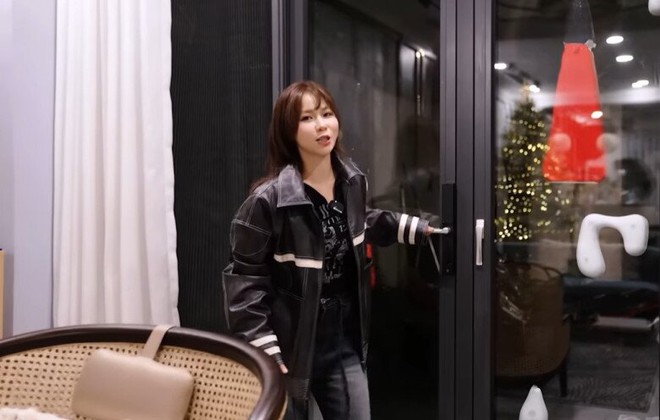 Mỹ nh&acirc;n showbiz 35 tuổi cưới chồng đại gia: Ở biệt thự h&agrave;ng chục tỷ, chi tiết nhỏ trong nh&agrave; h&eacute; lộ độ cưng chiều của &ocirc;ng x&atilde;- Ảnh 7.