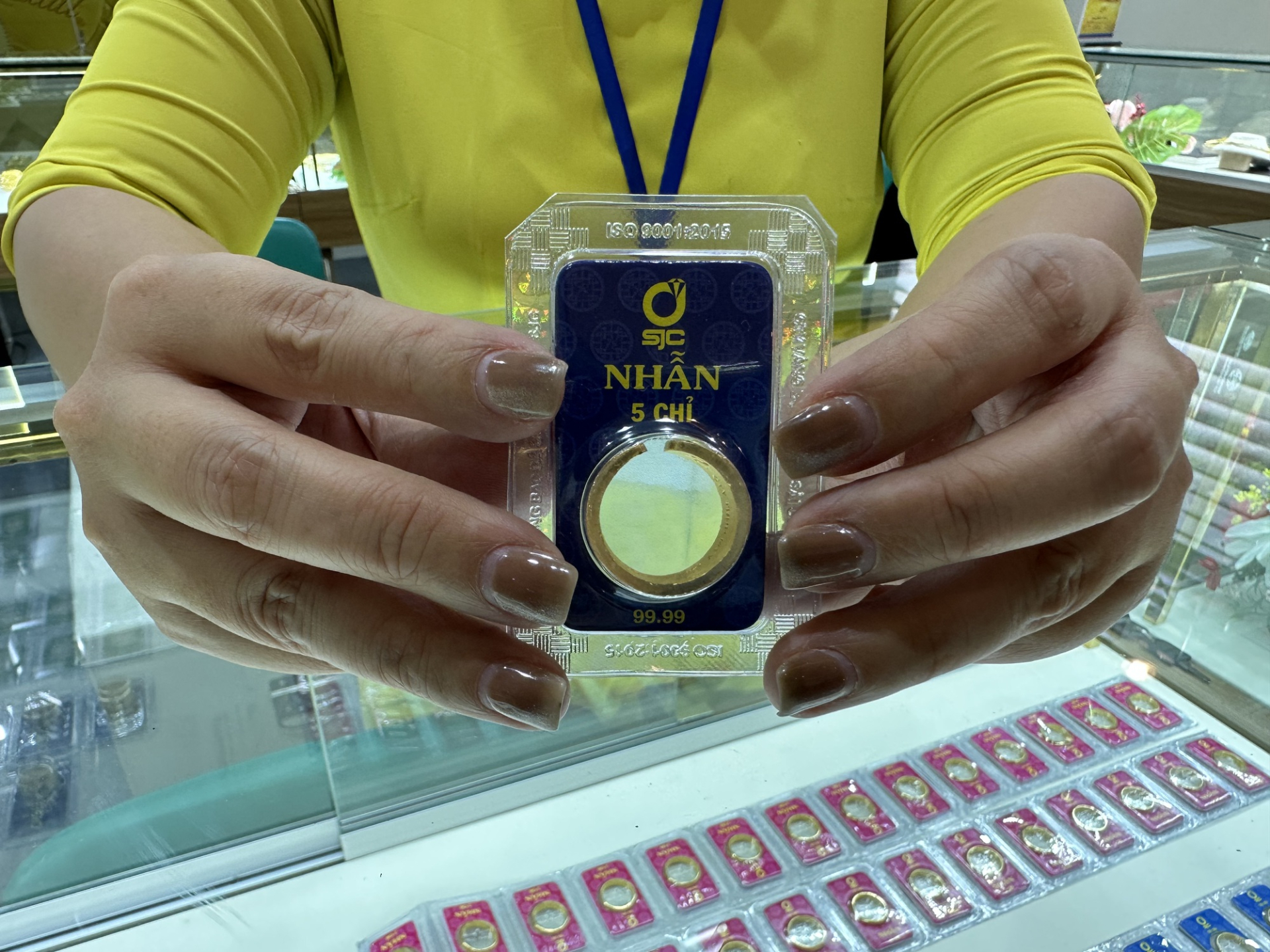 Khoản lỗ của người mua v&agrave;ng v&agrave;o ng&agrave;y Thần T&agrave;i- Ảnh 2.