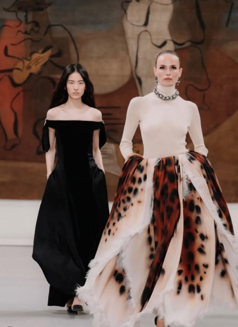 N&agrave;ng thơ một thời từng bị gọi l&agrave; "người đ&agrave;o mỏ" chỉ v&igrave; một bộ ảnh tr&ecirc;n Vogue- Ảnh 23.