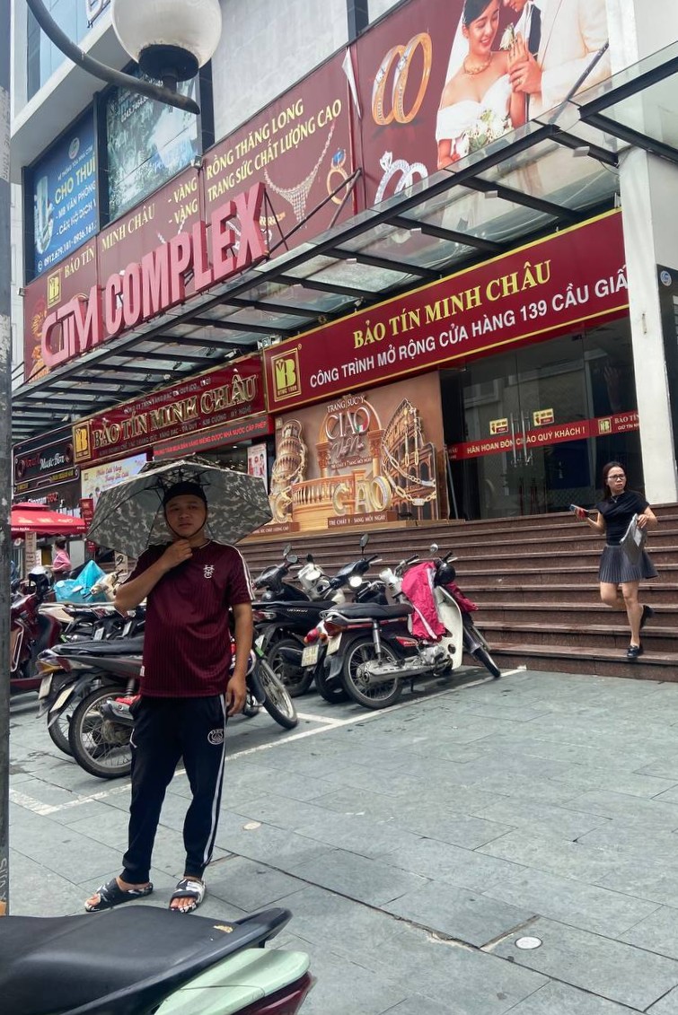 V&igrave; sao v&agrave;ng 18-19 triệu/chỉ th&igrave; tranh nhau xếp h&agrave;ng, giờ c&ograve;n 14,38 triệu lại kh&ocirc;ng thấy ai?- Ảnh 2.