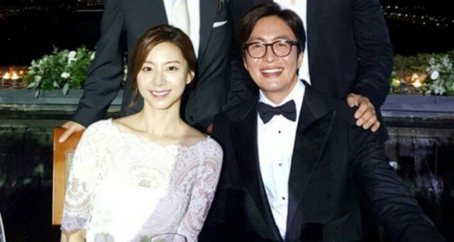 Clip hot: Park Shin Hye bụng bầu to vượt mặt c&ugrave;ng qu&yacute; tử đẹp trai v&agrave; đại gia đ&igrave;nh &ldquo;&ocirc;ng tr&ugrave;m Kbiz&rdquo; Bae Yong Joon đi du lịch- Ảnh 8.