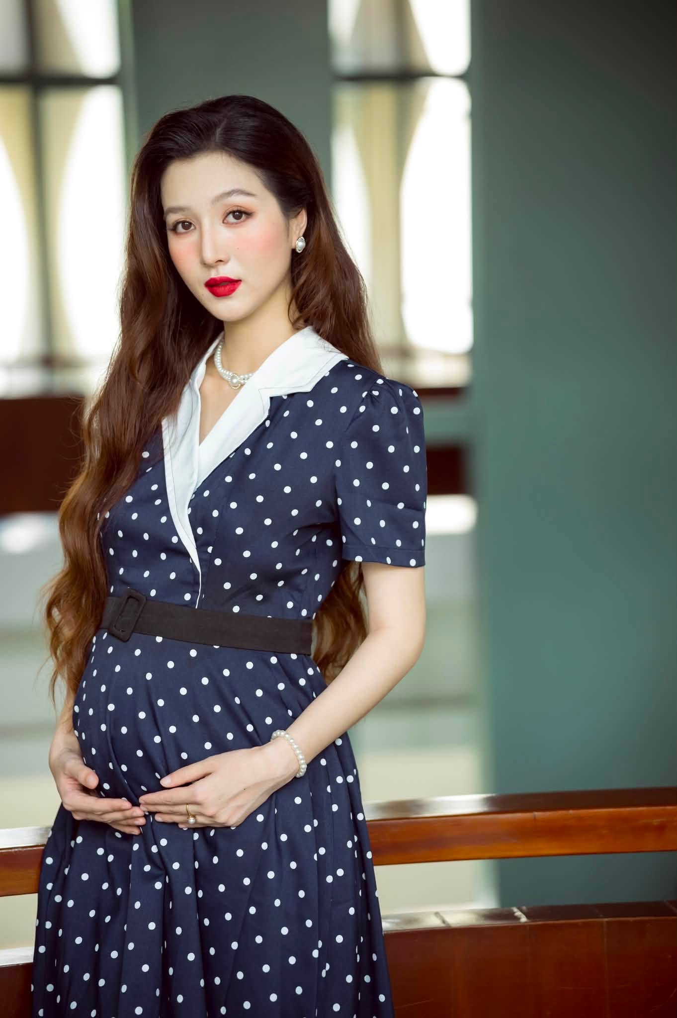 Vợ k&eacute;m 17 tuổi của Hồ Quang Hiếu mang thai lần 2- Ảnh 3.