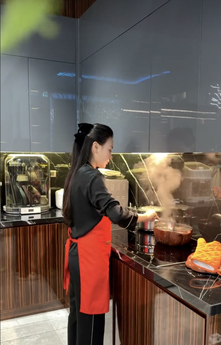 "T&igrave;nh y&ecirc;u mới" của Phương Oanh- Ảnh 2.