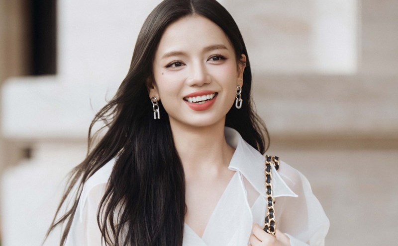 Bắt gặp cặp sao Việt c&ograve;n nợ cả nước c&aacute;i kết đẹp c&ocirc;ng khai t&igrave;nh tứ, ai cũng tấm tắc &ldquo;đ&acirc;y ch&iacute;nh l&agrave; ho&agrave; b&igrave;nh&rdquo;- Ảnh 7.