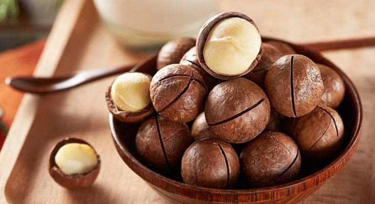 3 dấu hiệu cảnh b&aacute;o n&atilde;o đang teo dần, b&aacute;c sĩ khuy&ecirc;n n&ecirc;n ăn nhiều 4 nh&oacute;m thực phẩm n&agrave;y - Ảnh 2.