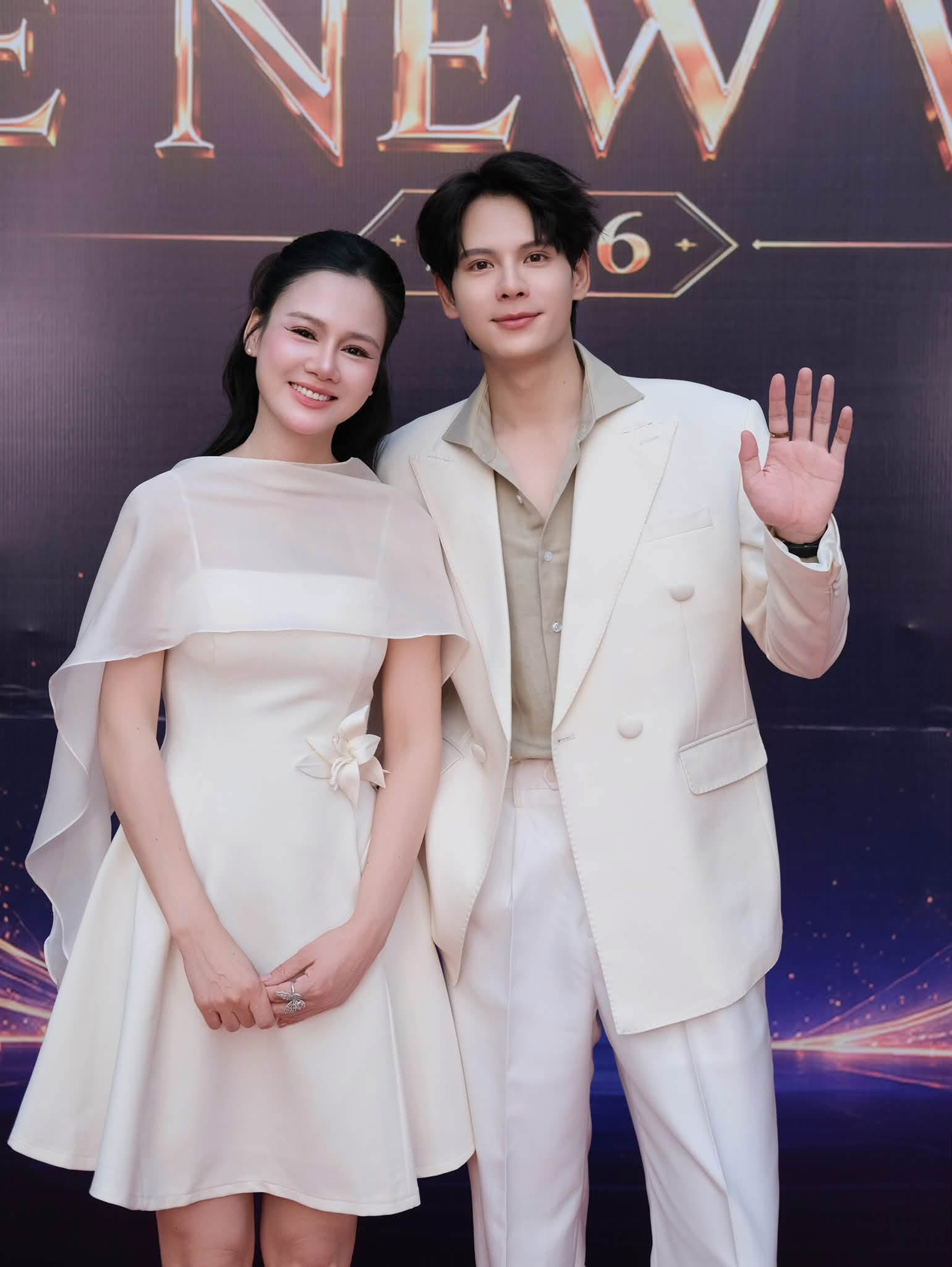 Mỹ nh&acirc;n l&agrave; nghịch l&yacute; visual của Vbiz: Đ&oacute;ng phim n&agrave;o cũng qu&ecirc; m&ugrave;a k&eacute;m sắc, ngo&agrave;i đời đẹp đi&ecirc;n đảo chẳng ai d&aacute;m ch&ecirc;- Ảnh 7.