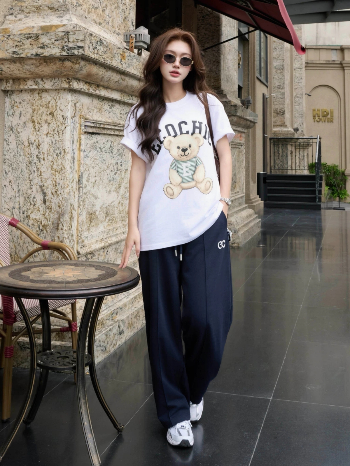 12 outfit với &aacute;o thun đơn giản nhưng mặc l&ecirc;n ai cũng khen c&oacute; gu- Ảnh 15.