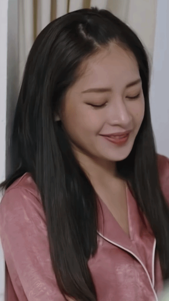 24 gi&acirc;y l&yacute; giải v&igrave; sao đ&acirc;y l&agrave; nữ diễn vi&ecirc;n đ&ocirc;ng fan nhất Việt Nam: Visual ho&agrave;n hảo kh&ocirc;ng lệch một ly- Ảnh 2.