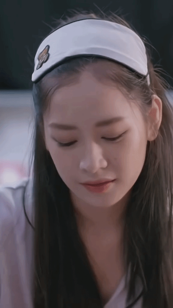 24 gi&acirc;y l&yacute; giải v&igrave; sao đ&acirc;y l&agrave; nữ diễn vi&ecirc;n đ&ocirc;ng fan nhất Việt Nam: Visual ho&agrave;n hảo kh&ocirc;ng lệch một ly- Ảnh 3.