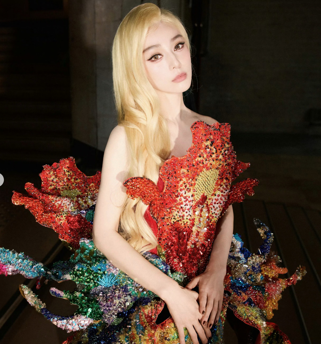 "Nữ ho&agrave;ng thảm đỏ" Phạm Băng Băng xuống phong độ: Đắt show tại Haute Couture Week 2026 nhưng hiệu ứng kh&ocirc;ng c&ograve;n như xưa- Ảnh 20.