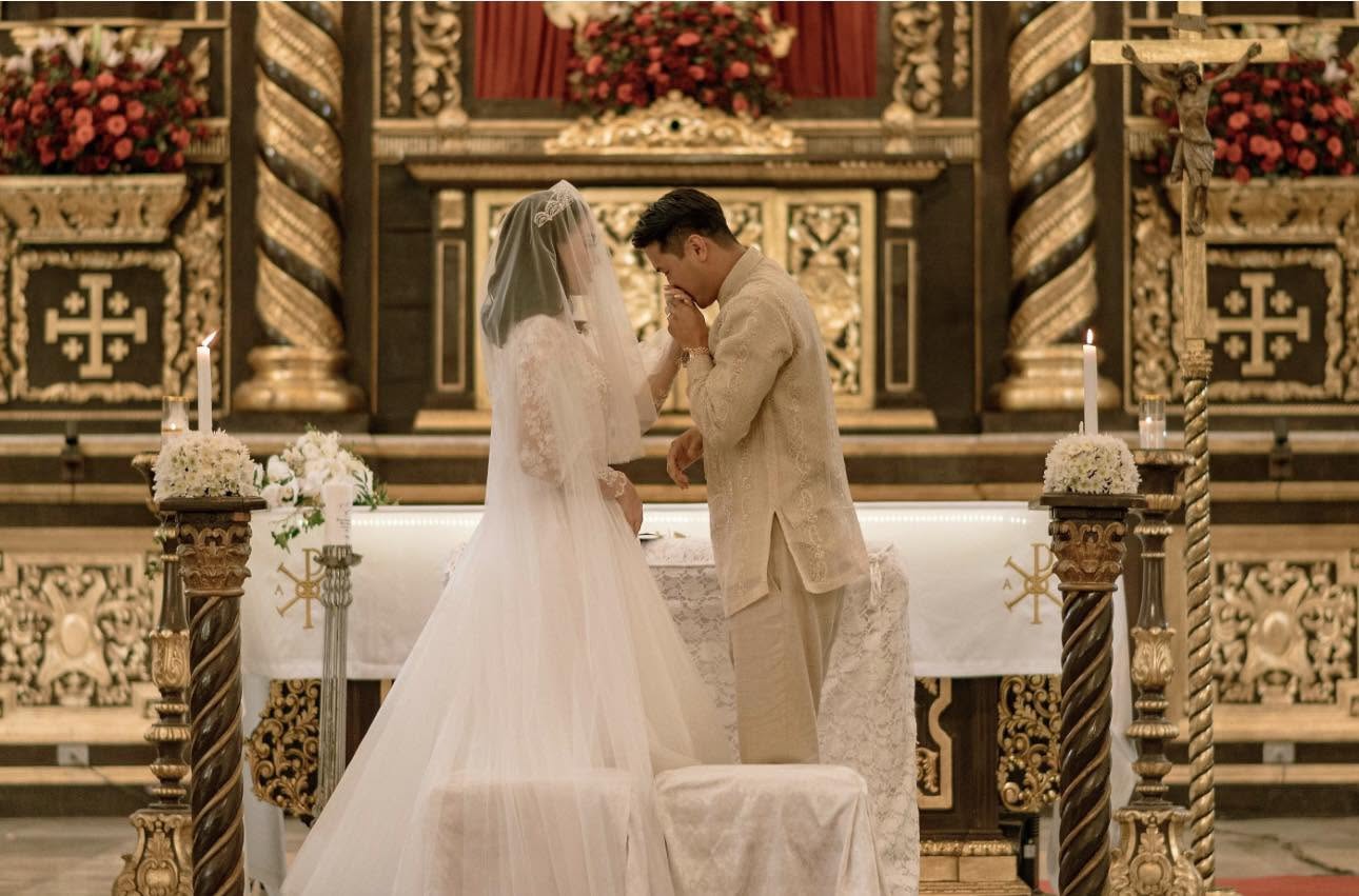 Mỹ nhân Việt cưới Phó TGĐ tập đoàn nghìn tỷ: Đám cưới đẹp như cổ tích, sống trong bạch dinh đắt đỏ- Ảnh 3.