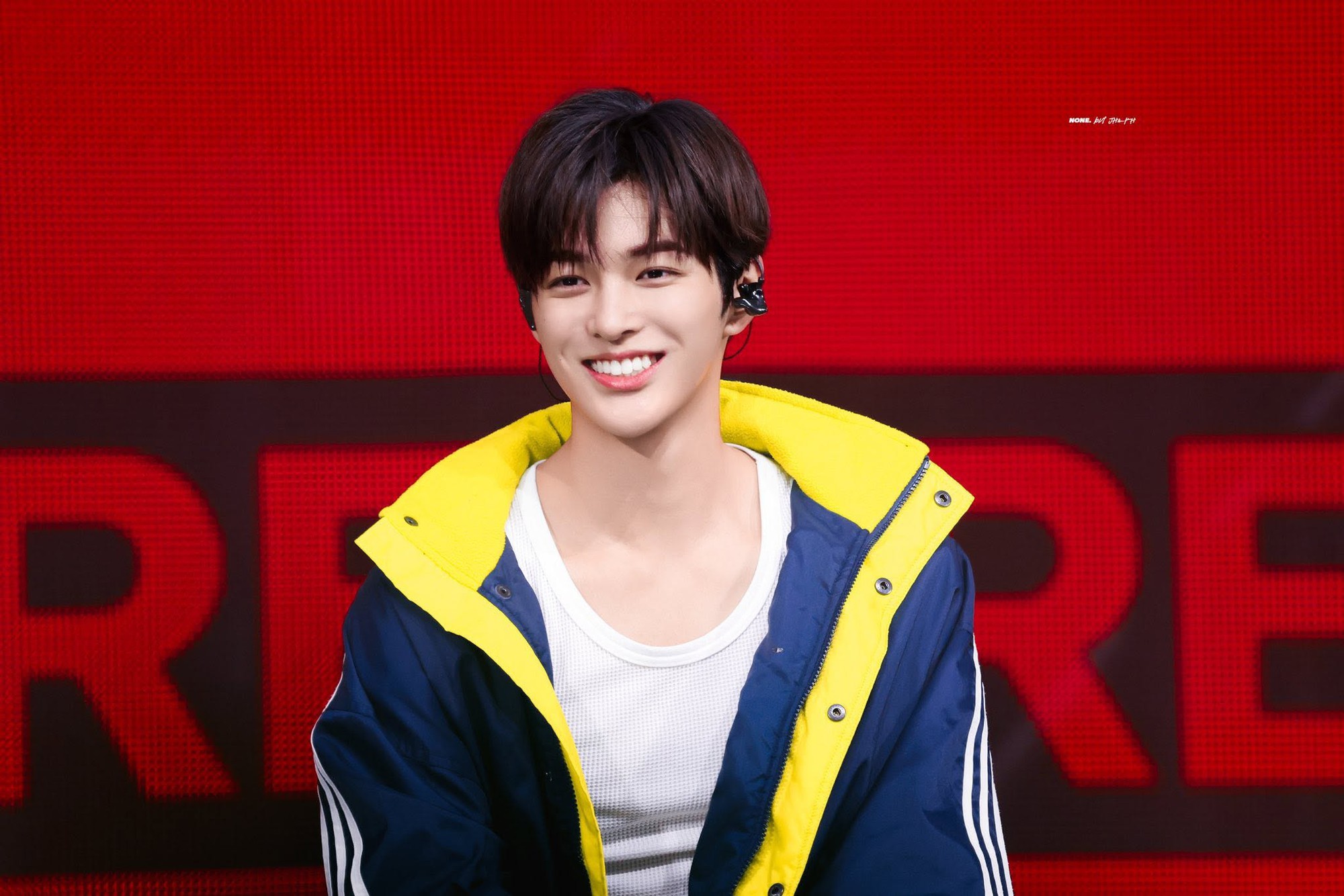 Thi&ecirc;n t&agrave;i gương mặt mới xuất hiện ở showbiz: VĐV bơi lội từ bỏ ước mơ để l&agrave;m ca sĩ, nhan sắc sinh ra để nổi tiếng - Ảnh 23.