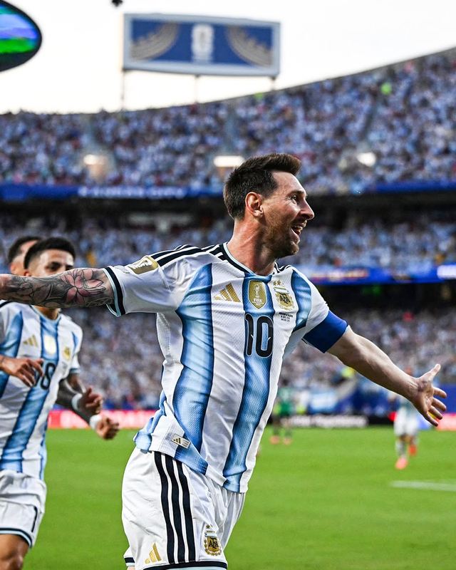Chiếc &aacute;o adidas b&aacute;n chạy nhất World Cup kh&ocirc;ng phải của Messi m&agrave; l&agrave; 1 đội tuyển bị loại- Ảnh 1.