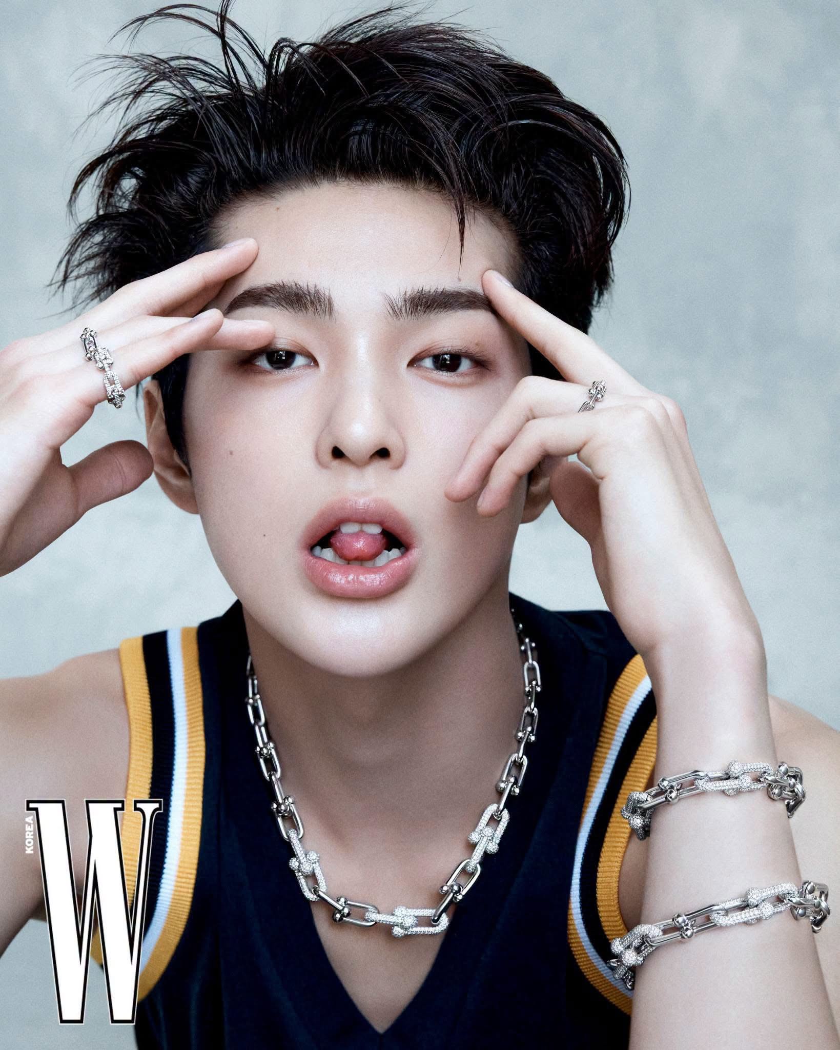 Thi&ecirc;n t&agrave;i gương mặt mới xuất hiện ở showbiz: VĐV bơi lội từ bỏ ước mơ để l&agrave;m ca sĩ, nhan sắc sinh ra để nổi tiếng - Ảnh 1.