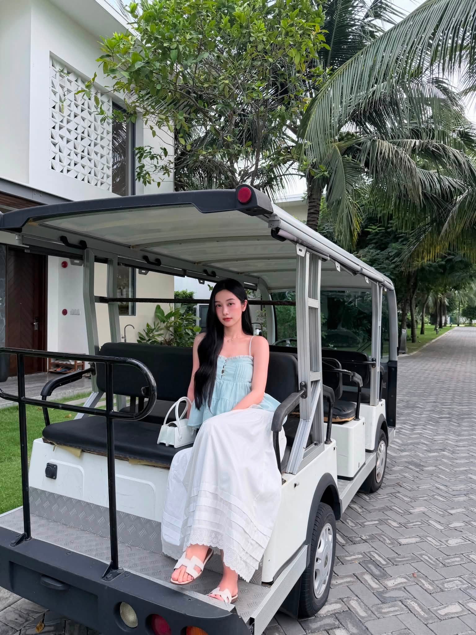 Mỹ nh&acirc;n U35 visual như b&uacute;p b&ecirc; sống, mặc đẹp kh&ocirc;ng trượt một ph&aacute;t n&agrave;o- Ảnh 2.