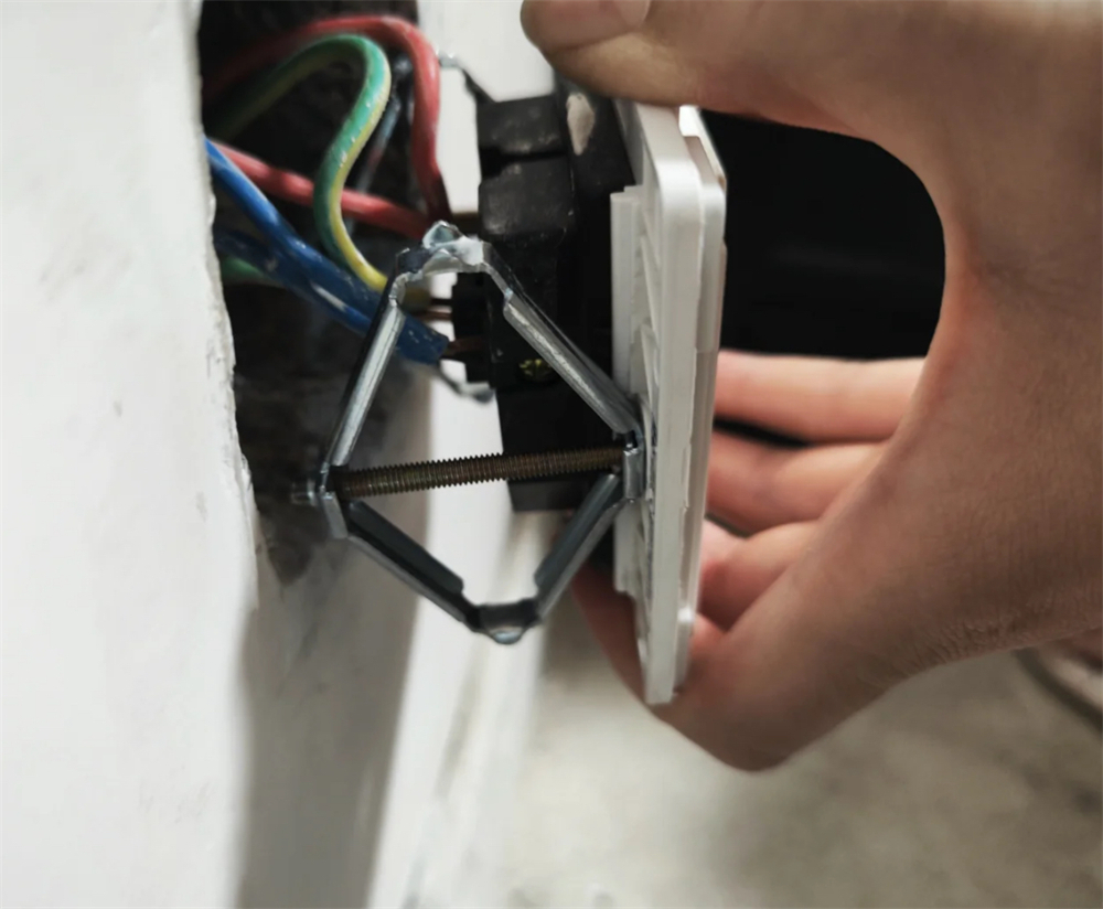 9 m&oacute;n đồ nhỏ nhưng giải quyết những rắc rối lớn trong nh&agrave;: Gi&aacute; kh&ocirc;ng đắt nhưng d&ugrave;ng rồi mới thấy "đ&aacute;ng tiền"- Ảnh 4.