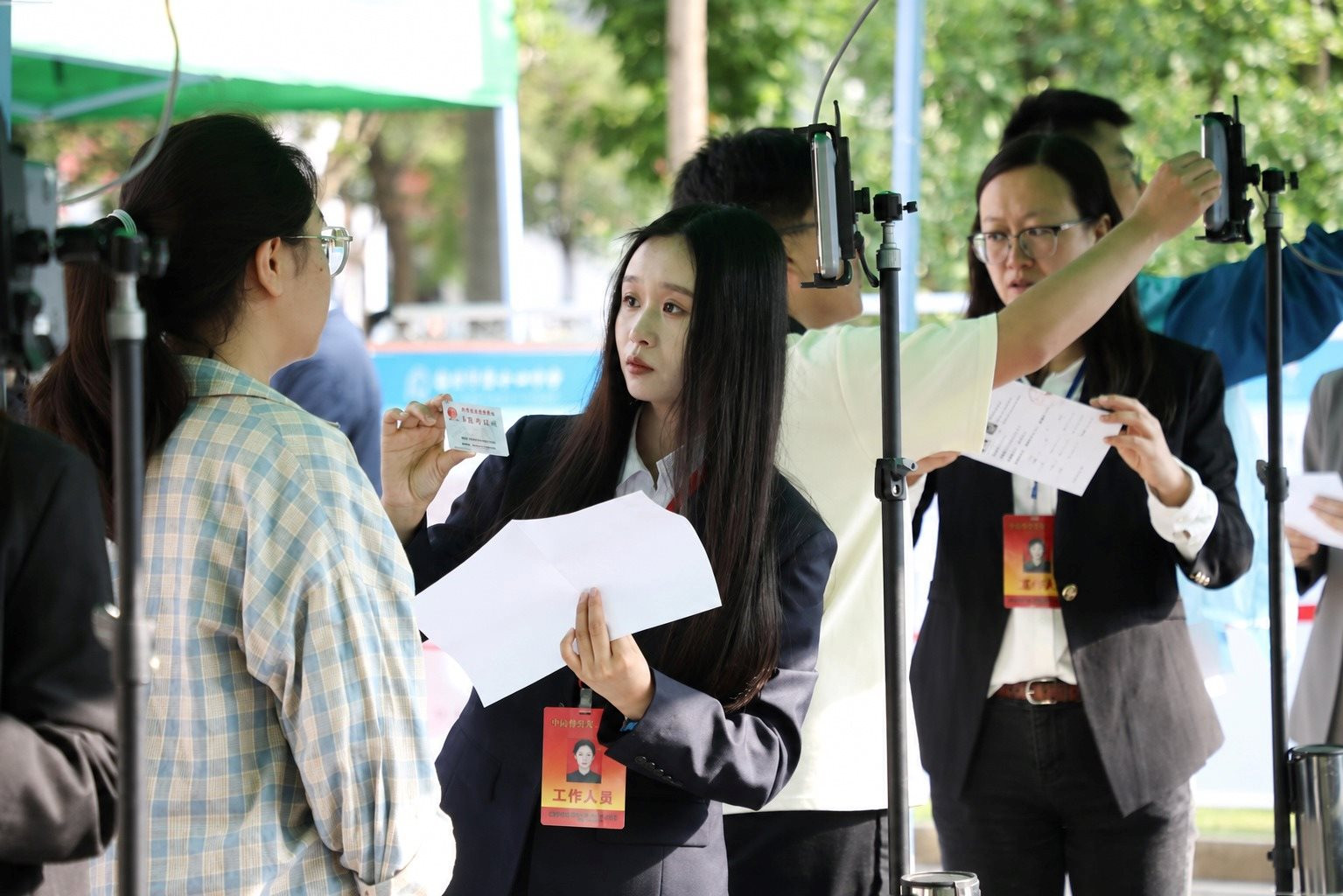 Kh&ocirc;ng c&oacute; chuyện thi lại nếu gian lận: Trung Quốc xử l&yacute; cực nghi&ecirc;m mọi vi phạm trong kỳ thi quan trọng nhất- Ảnh 4.