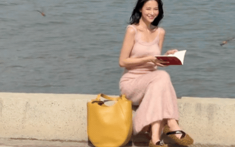 Showbiz Việt c&oacute; mỹ nh&acirc;n qu&ecirc; miền T&acirc;y visual chưa bao giờ biết xấu, c&agrave;ng nghĩ c&agrave;ng tiếc v&igrave; ở ẩn!- Ảnh 2.