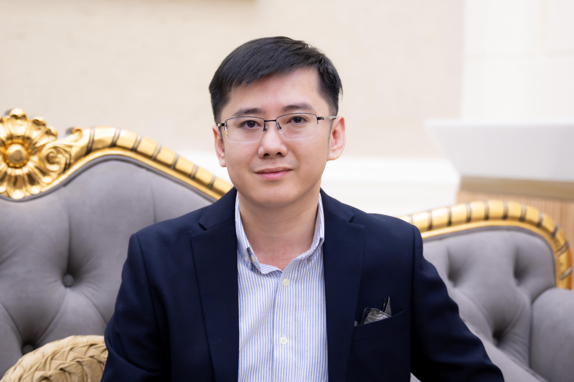 Khoảnh khắc l&aacute; Quốc kỳ k&eacute;o l&ecirc;n ở show diễn Đất Nước Thi&ecirc;n H&ugrave;ng Ca đang viral: V&igrave; sao nhiều người xem xong đều nổi da g&agrave;? - Ảnh 7.