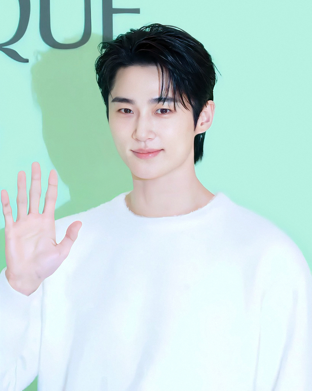 T&oacute;m gọn &ldquo;b&eacute; ba&rdquo; khiến IU - Lee Jong Suk chia tay: Visual cực phẩm &iacute;t ai b&igrave; được, c&ocirc;ng khai thả th&iacute;nh nghe xong kh&ocirc;ng tin nổi?- Ảnh 4.