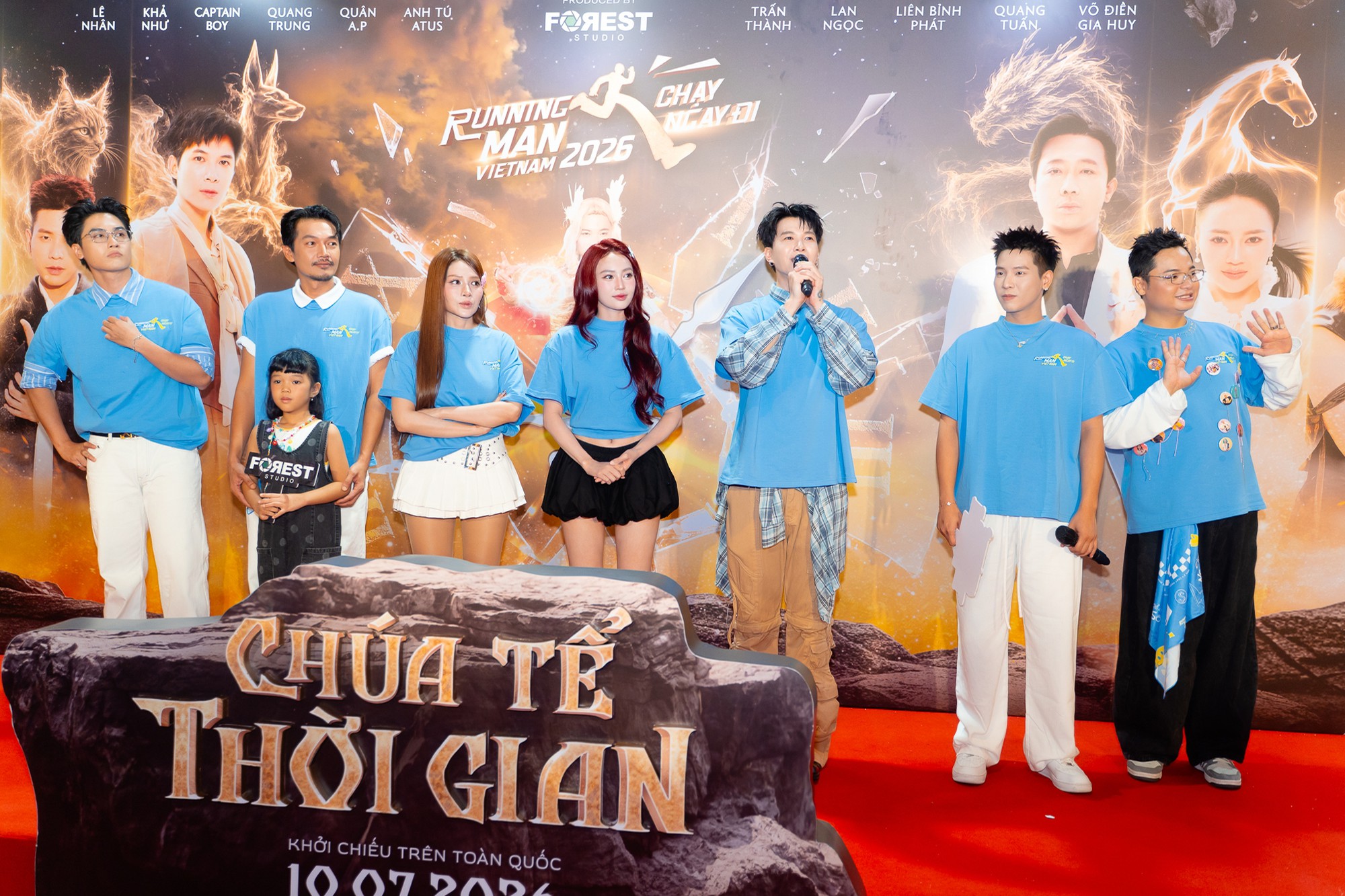 Thảm đỏ hot tối nay: Lan Ngọc chiếm spotlight trong ng&agrave;y Trấn Th&agrave;nh vắng mặt, V&otilde; Điền Gia Huy chịu thua trước mỹ nam n&agrave;y- Ảnh 10.