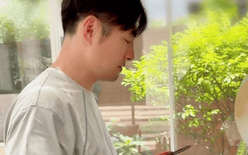 Yêu hoa và làm vườn: Hành trình chữa lành tâm hồn của Nghiêm Khoan - Ảnh 2.