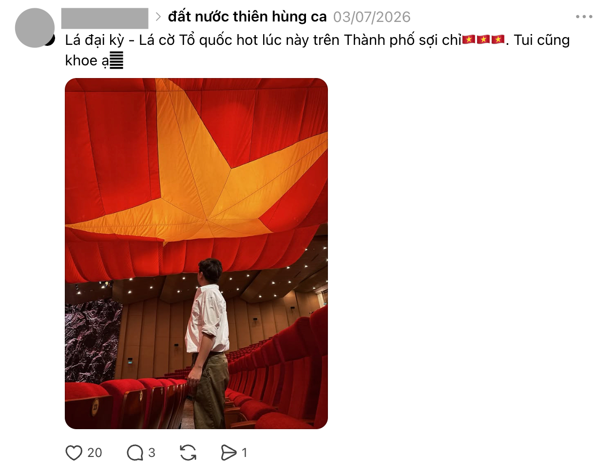 Khoảnh khắc l&aacute; Quốc kỳ k&eacute;o l&ecirc;n ở show diễn Đất Nước Thi&ecirc;n H&ugrave;ng Ca đang viral: V&igrave; sao nhiều người xem xong đều nổi da g&agrave;? - Ảnh 6.