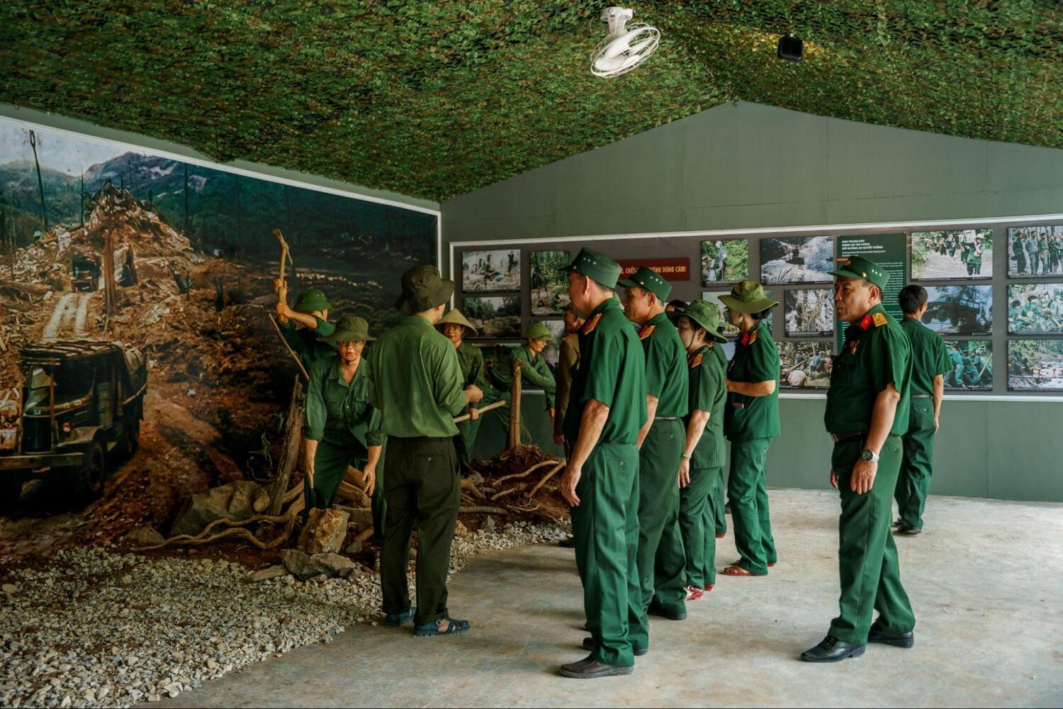 Cựu chiến binh trở lại l&agrave;m 1 việc trong "căn cứ đặc biệt" ở miền Trung, nhiều người trẻ phải trầm trồ - Ảnh 6.
