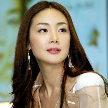 Kh&ocirc;ng d&aacute;m tin đ&acirc;y l&agrave; "nữ ho&agrave;ng nước mắt" Choi Ji Woo sau khi cưới CEO k&eacute;m 9 tuổi to&agrave;n tai tiếng- Ảnh 4.