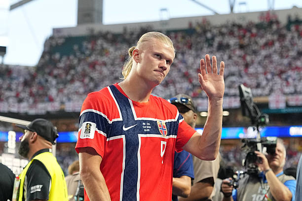 Na Uy kh&eacute;p lại m&ugrave;a h&egrave; ở Bắc Mỹ: World Cup đẹp hơn v&igrave; c&oacute; vũ điệu Viking ch&egrave;o thuyền v&agrave; cả "vựa muối" Haaland- Ảnh 8.