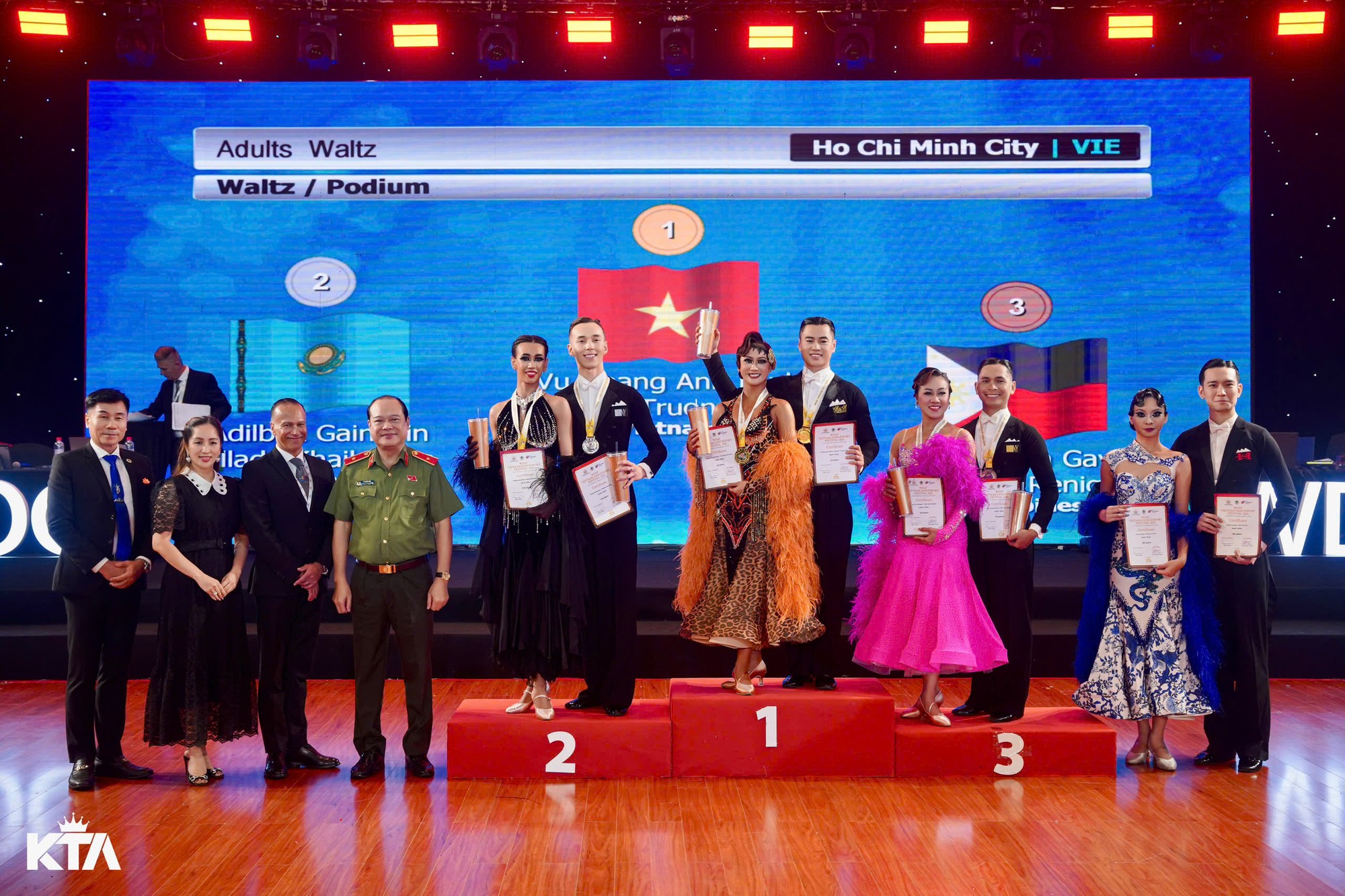 "Vì màu cờ Tổ quốc": Cặp VĐV dancesport Anh Minh - Trường Xuân xúc động sau hành trình rực rỡ giành 2 HCV châu Á ngay trên sân nhà- Ảnh 2.