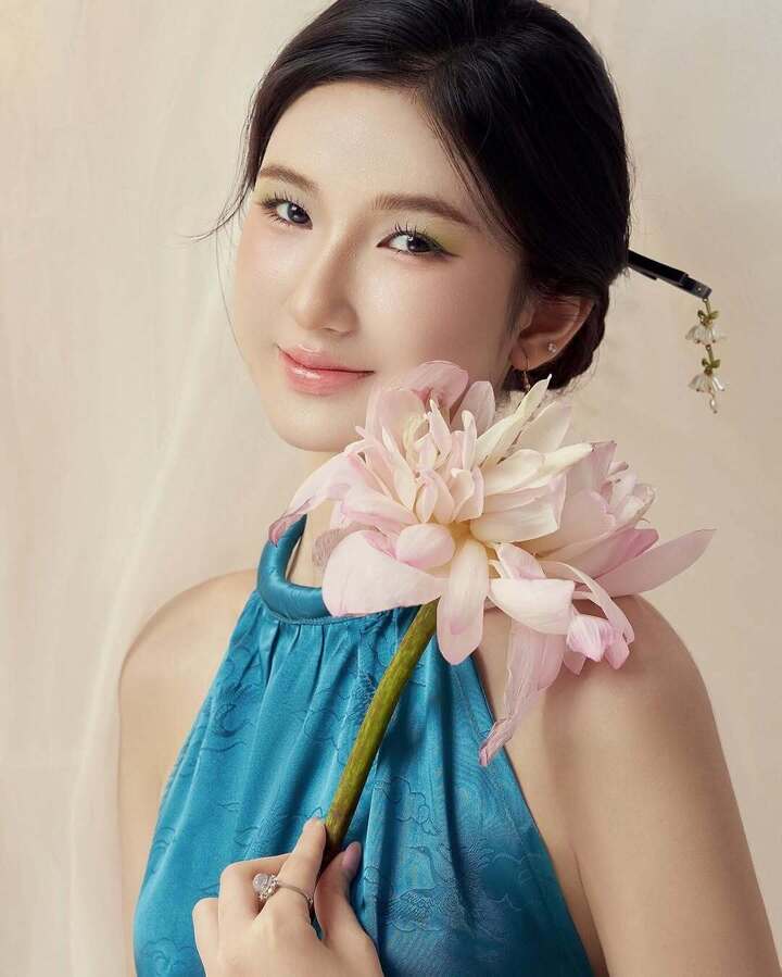 Nhan sắc người mẫu 20 tuổi g&acirc;y tiếc nuối khi trượt vai Nam Phương Ho&agrave;ng hậu- Ảnh 9.