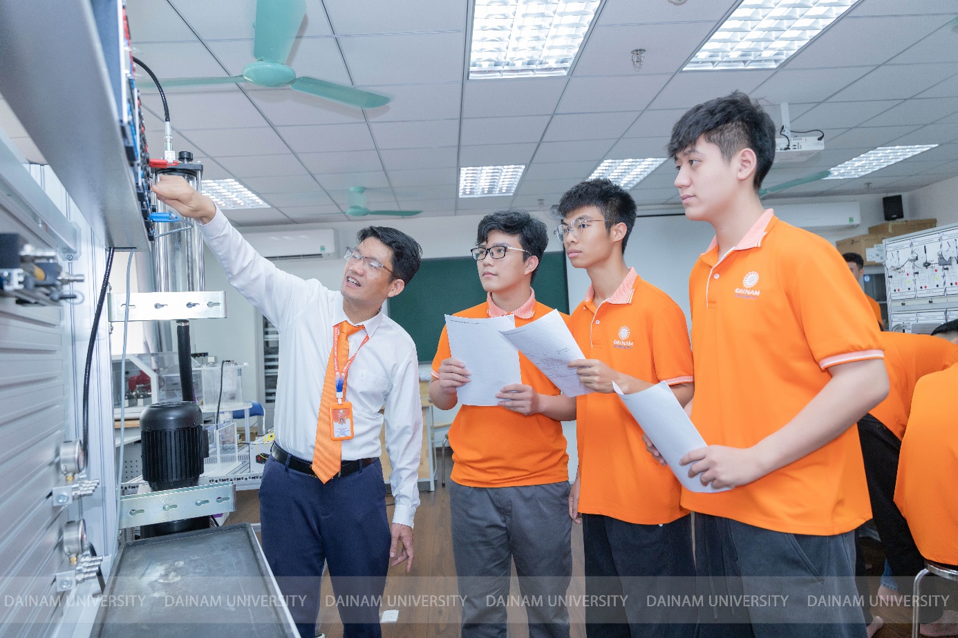 Trường Đại học Đại Nam c&ocirc;ng bố Quỹ học bổng 55 tỷ đồng tiếp sức t&acirc;n sinh vi&ecirc;n K20 đến giảng đường - Ảnh 3.