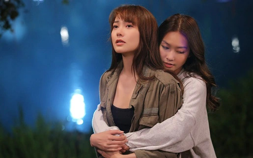Tuyệt sắc giai nh&acirc;n khiến Trấn Th&agrave;nh răm rắp nghe lời: Đang ngủ vẫn bị gọi đi đ&oacute;ng phim, qua cười một c&aacute;i rồi về- Ảnh 7.