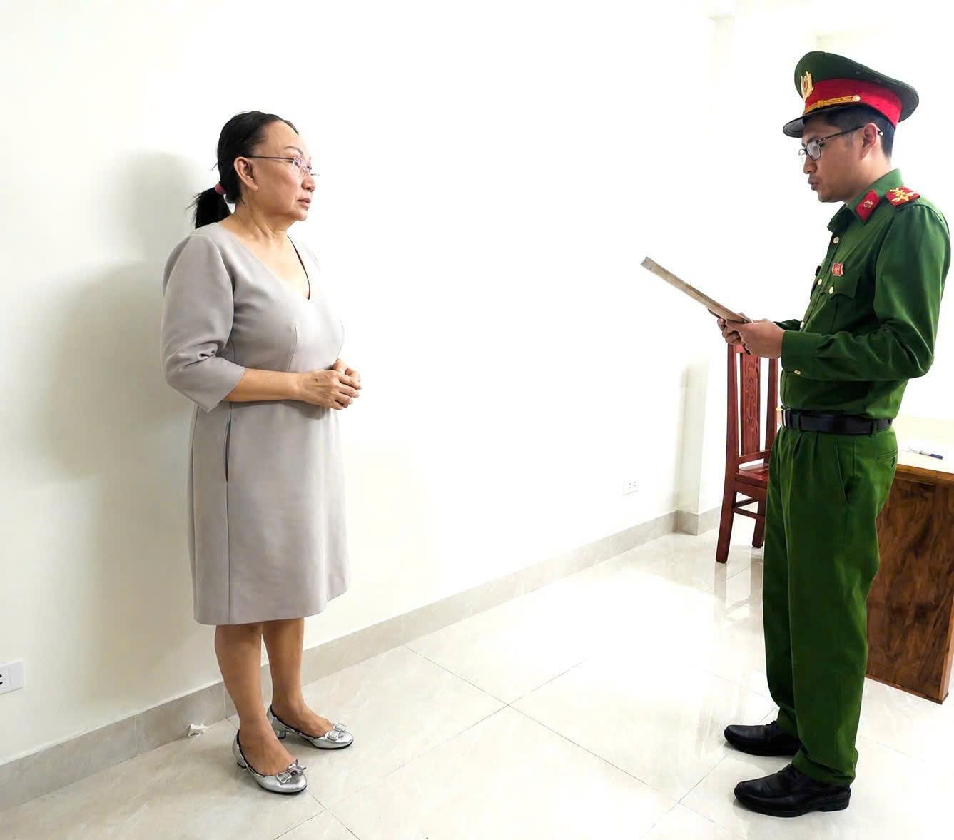 Ghi nhận chiều 14/7: Loạt tiệm v&agrave;ng Ngọc T&acirc;m, Kim L&yacute; "cửa đ&oacute;ng then c&agrave;i", nội dung th&ocirc;ng b&aacute;o g&acirc;y ch&uacute; &yacute;- Ảnh 10.