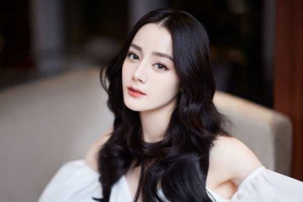 Địch Lệ Nhiệt Ba đã tỉnh ngộ- Ảnh 1.