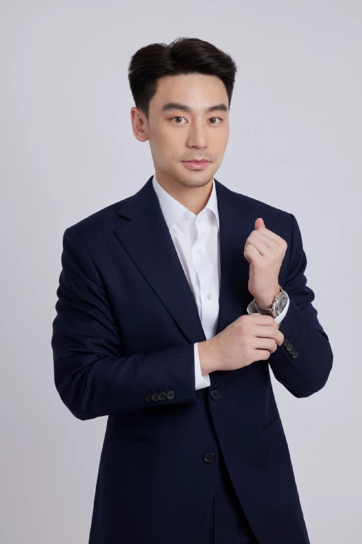 T&oacute;m gọn ngọc nữ showbiz hẹn h&ograve; thiếu gia gi&agrave;u nhất nước, nhan sắc đ&agrave;ng trai khiến c&ocirc;ng ch&uacute;ng cho&aacute;ng v&aacute;ng- Ảnh 3.
