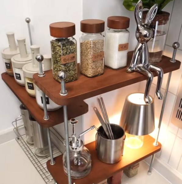 Đừng chất chồng chai lọ tr&ecirc;n mặt bếp nữa: 6 c&aacute;ch lưu trữ gia vị khiến nhiều người tiếc v&igrave; biết qu&aacute; muộn - Ảnh 1.