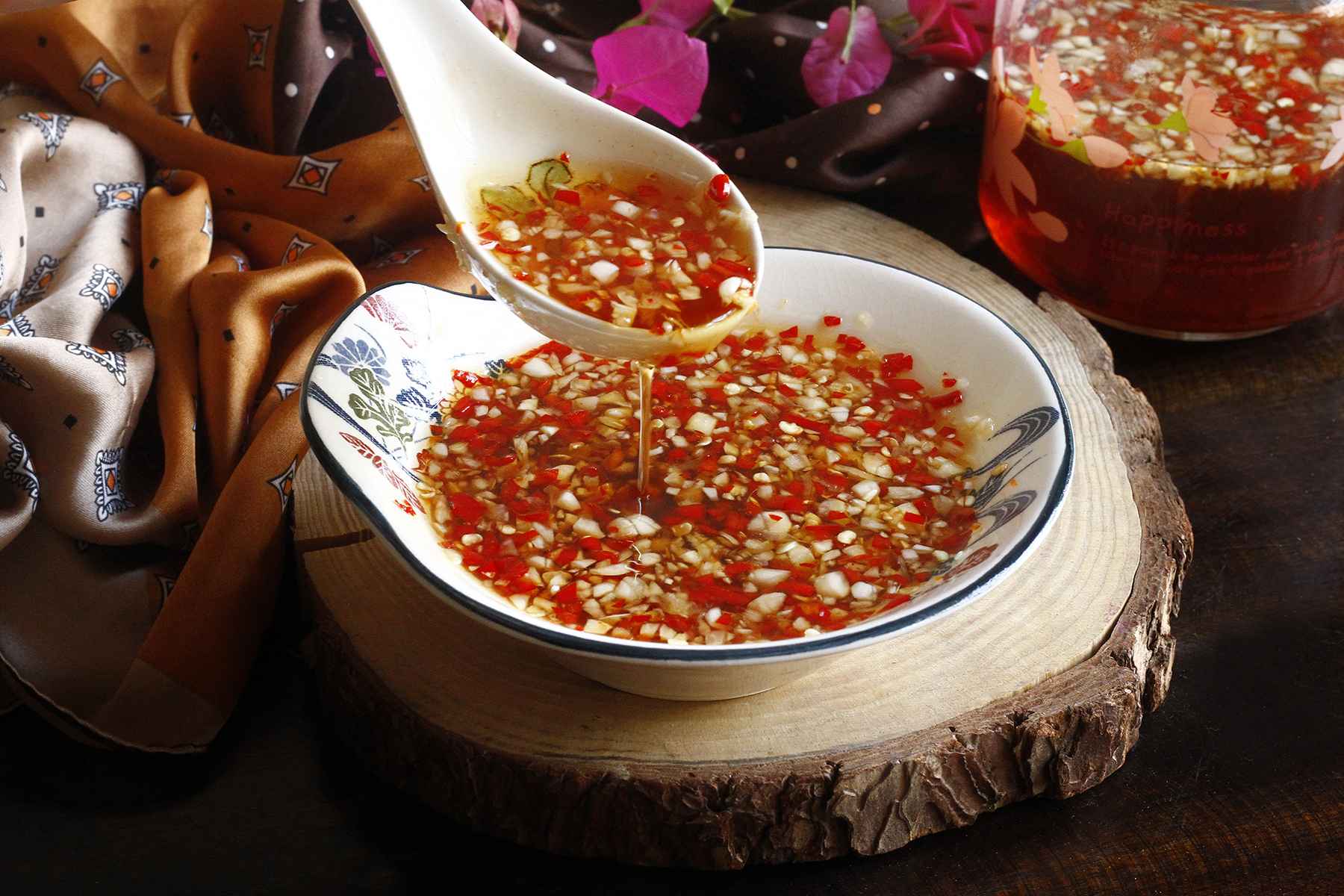 Việt Nam c&oacute; thứ nước chấm được v&iacute; như &ldquo;v&agrave;ng lỏng&rdquo; khiến cả thế giới phải đi t&igrave;m kiếm - Ảnh 10.