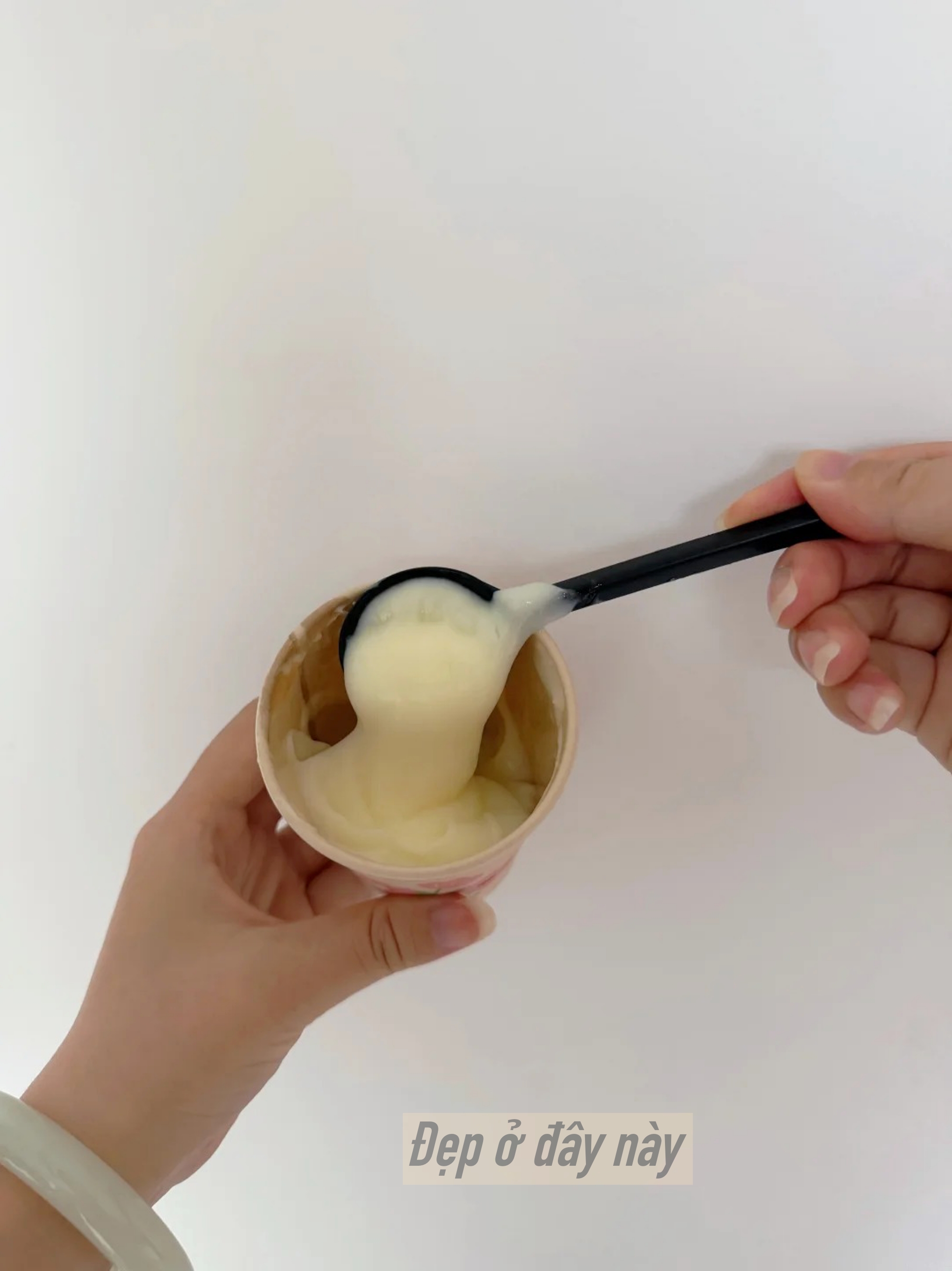 Nhiều người dưỡng t&oacute;c bằng dầu dừa nhưng vẫn thất bại: B&iacute; quyết nằm ở c&ocirc;ng thức 3:1 v&agrave; bước nhũ h&oacute;a trước khi gội- Ảnh 4.