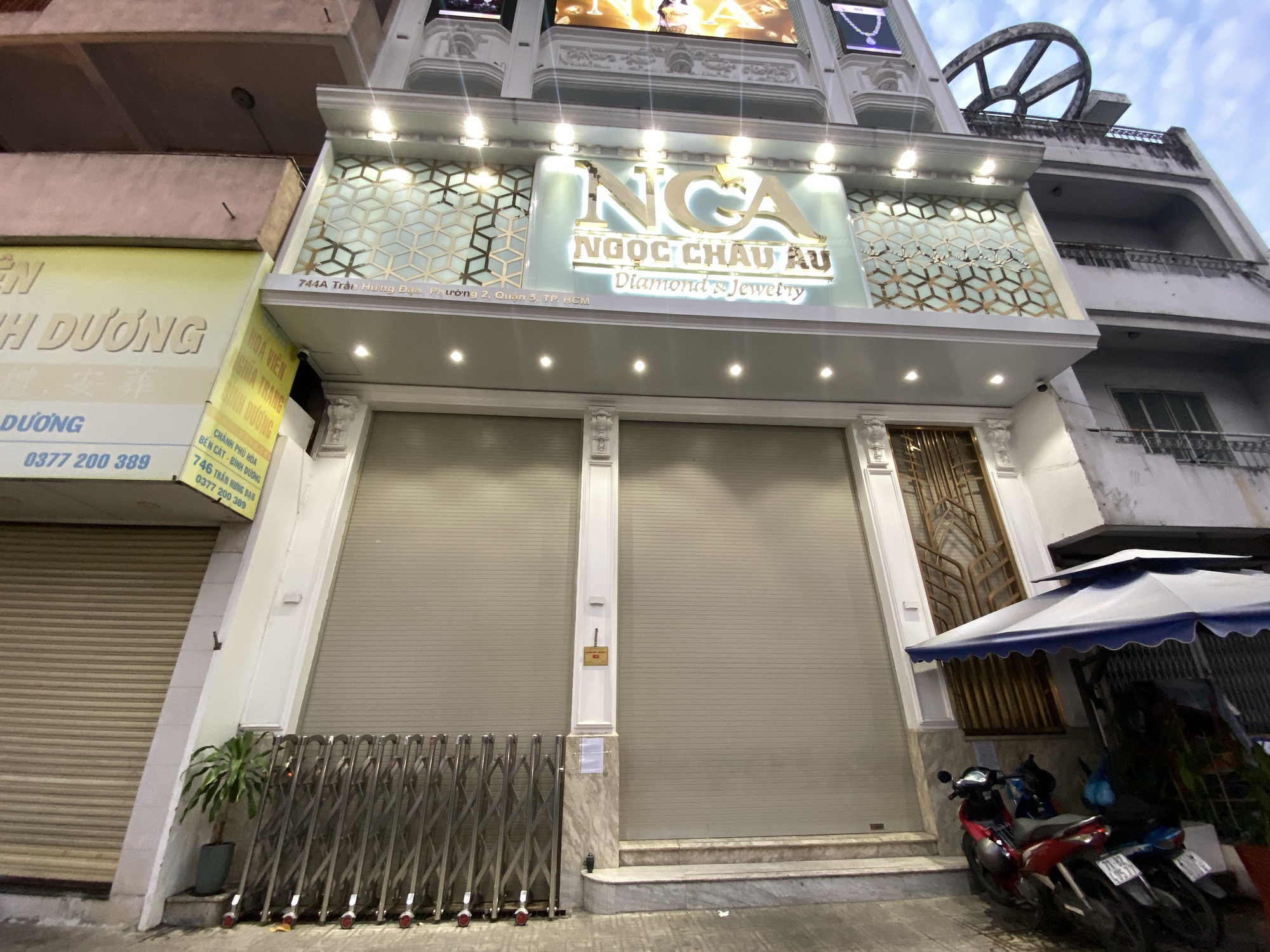 Ghi nhận chiều 14/7: Loạt tiệm v&agrave;ng Ngọc T&acirc;m, Kim L&yacute; "cửa đ&oacute;ng then c&agrave;i", nội dung th&ocirc;ng b&aacute;o g&acirc;y ch&uacute; &yacute;- Ảnh 8.